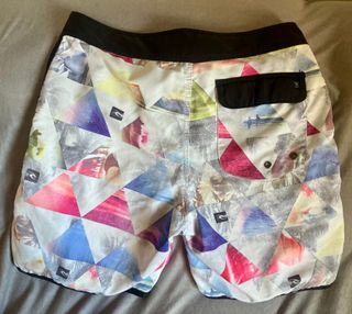 Bermudas ripiosas Curl