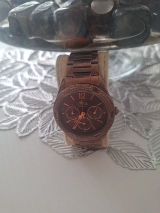 Reloj acero color chocolate 
