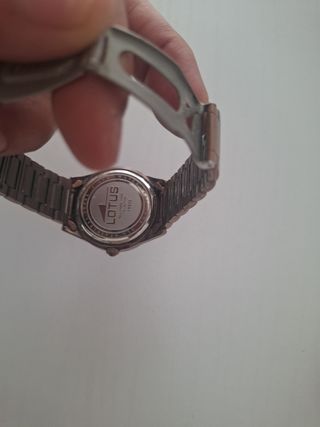 Reloj acero color chocolate 
