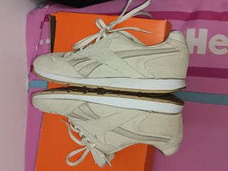 Zapatillas Reebok beige