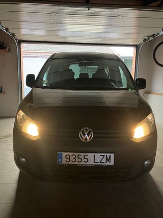 Volkswagen Caddy 2011