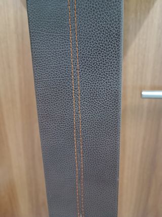 Lámpara  moderna Pie metálico  Soporte de piel