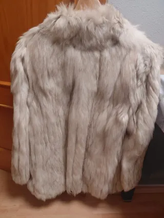Chaquetón de zorro blanco . Precio negociable
