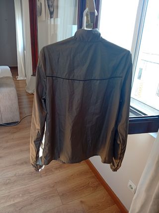 Chaqueta chubasquero Nike vintage talla S
