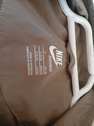 Chaqueta chubasquero Nike vintage talla S
