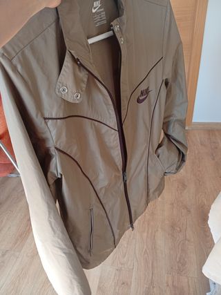 Chaqueta chubasquero Nike vintage talla S
