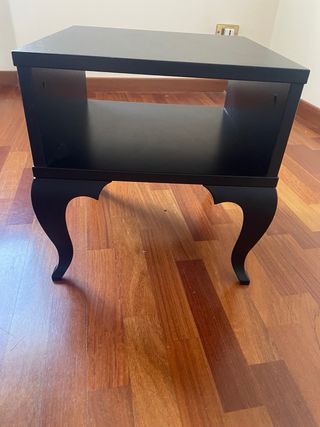 Comodino nero in legno