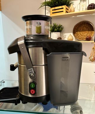 Extractor zumo Robot Coupe J80