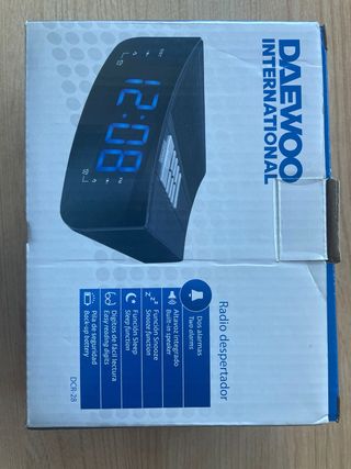 Radio despertador Daewoo DCR-28