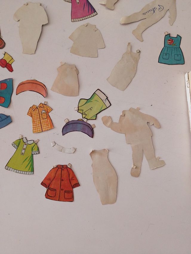 Muñecas recortables vintage
