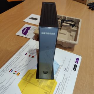 Router NETGEAR WN2000RPT y WIFI Extender