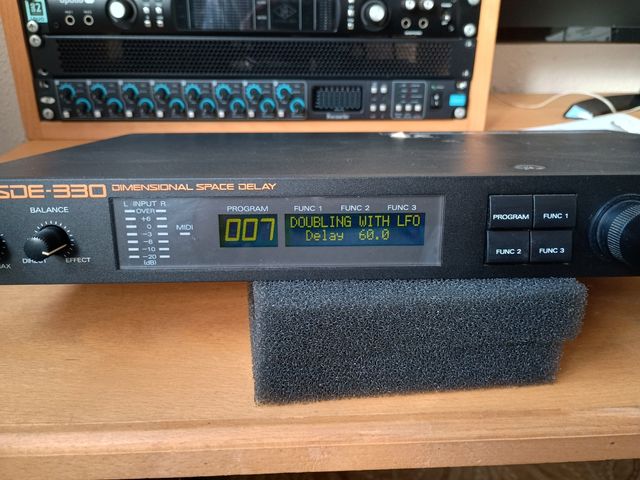Roland SDE-330 Delay Vintage