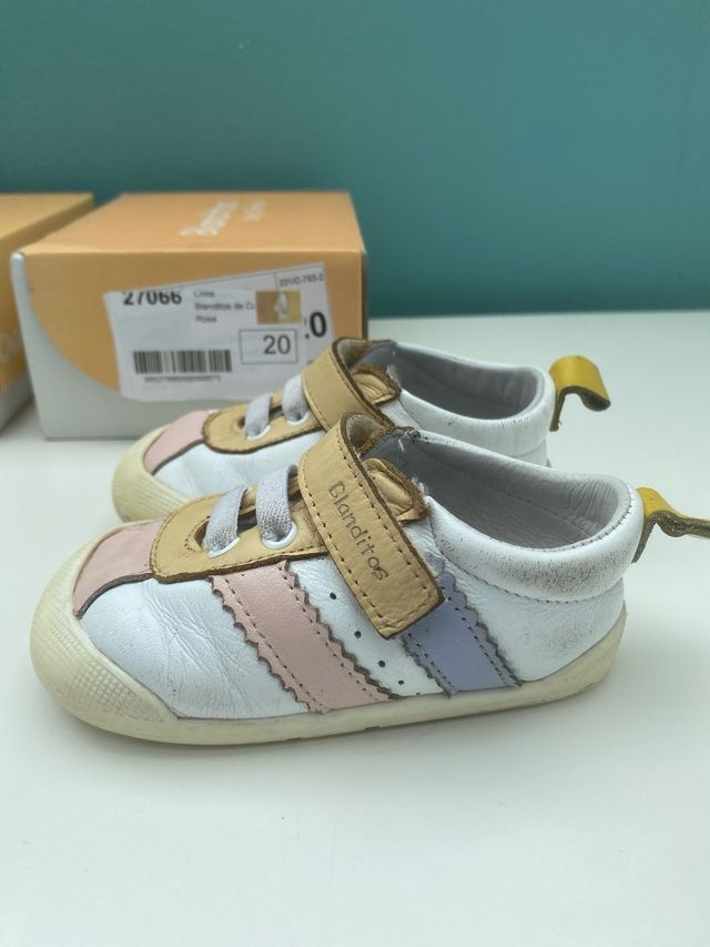 2 pares Blanditos talla 20