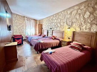 Hotel en venta en Consuegra