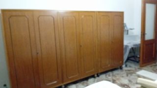 Armadio legno marrone antico