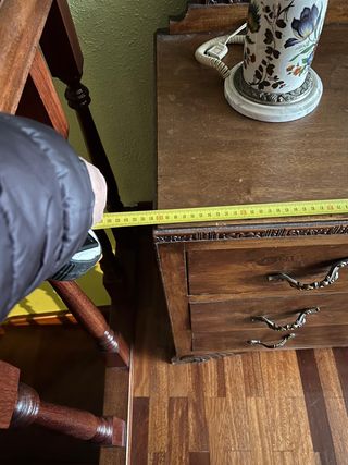 Cómoda antigua de madera