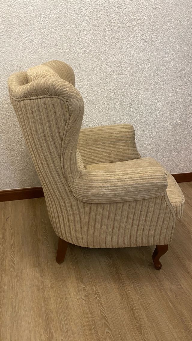 1 sillón beige