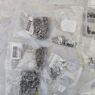 Set Viti, dadi, bulloncini vari nuovi modellismo