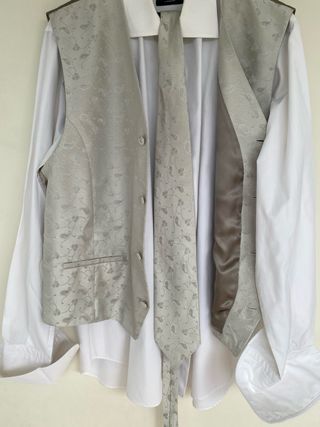 Chaleco Caramelo beige plata - Corbata