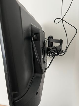 Television Smart Tech Android TV 24" - TV