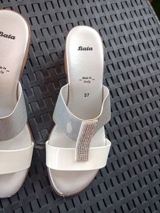 Sandali Bata argento-bianco n.37