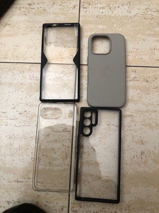 Fundas iPhone y Samsung separados 