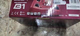 Zoom B1 - Pedal multiefectos para bajo.