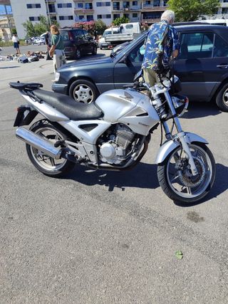 Honda CBF 250 - ITV recién pasada