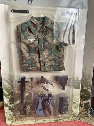 Figura articulada Dragon WWII. En caja, sin sacar.