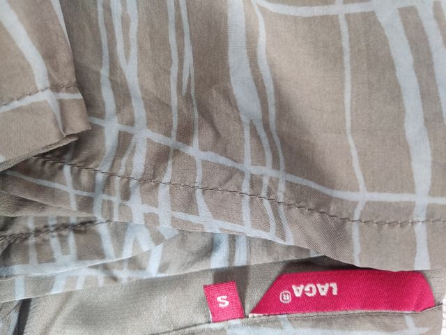 Vestido Laga verde oliva y azul claro.