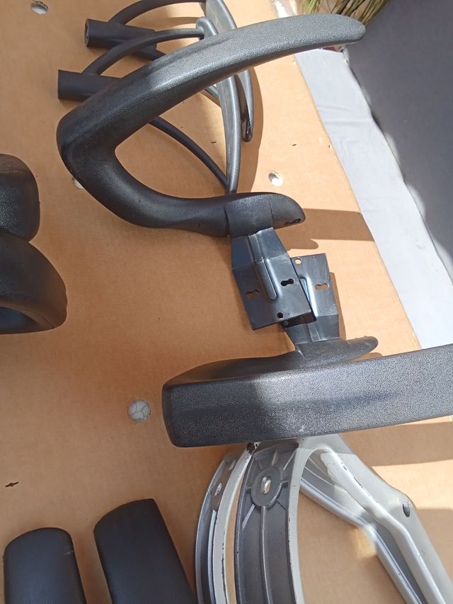 Reposabrazos de sillas 5 e la pareja