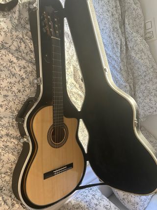 Guitarra clásica mfg as ce
