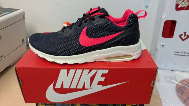 Deportivo Nike, Talla 45