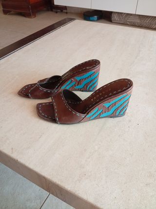 Sandalias cuña Farrutx marrón