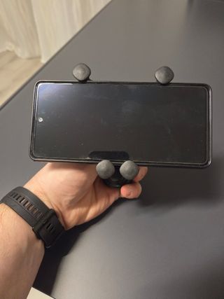 Supporto cellulare auto