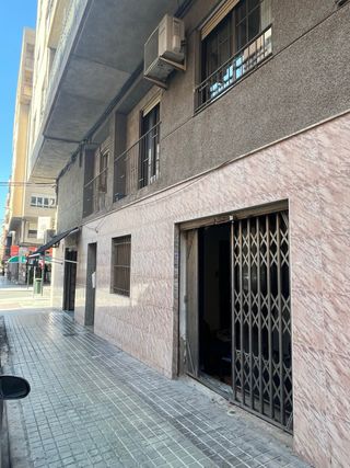 Traspaso Bar con + de 40 años funcionando.