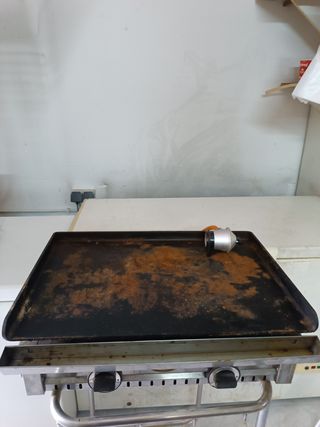 Plancha hierro usada buen estado 