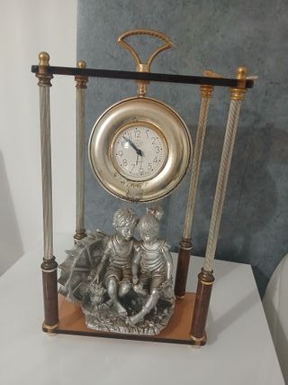 Antico Orologio da Tavolo in Vetro con Scultura Ar