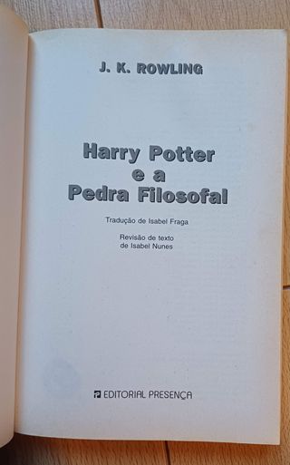 Harry Potter e a Pedra Filosofal (Portuguese Editi