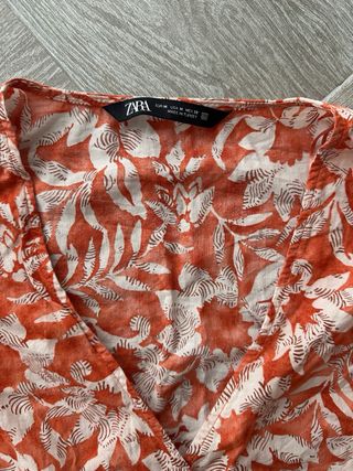 Top Zara - Talla M - Naranja - Floral