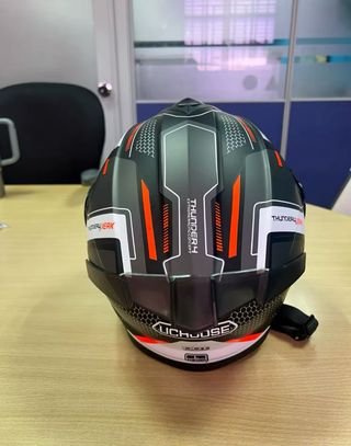 casco de moto modular talla M, L y XL más guantes