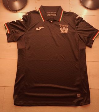 Camiseta Joma L negra - Talla 21