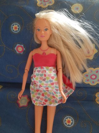 Bambola Barbie incinta