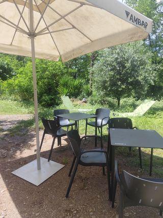 12 Mesas y 40 Sillas Terraza