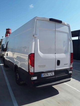 Iveco Daily 35S16	2.3 TD 35S 16 V 3520L/H2 12 M3 .