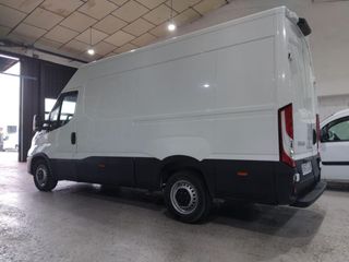 Iveco Daily 35S16	2.3 TD 35S 16 V 3520L/H2 12 M3 .