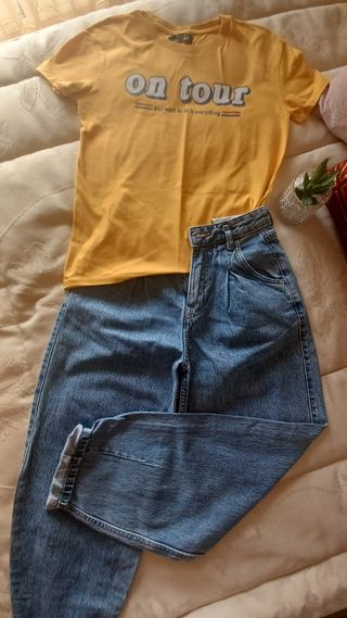 Camiseta Bershka amarilla talla S + vaqueros