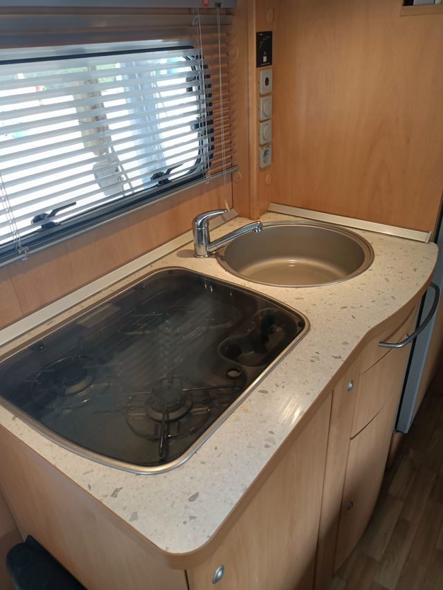 CARAVANA DE ALQUILER