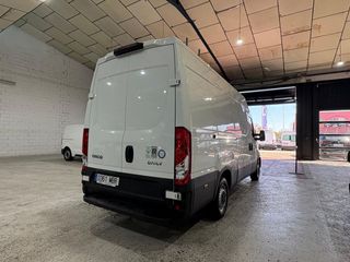 Iveco Daily 35S16	2.3 TD 35S 16 V 3520L/H2 12 M3 .