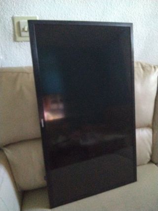 TV Samsung 32" pantalla rota